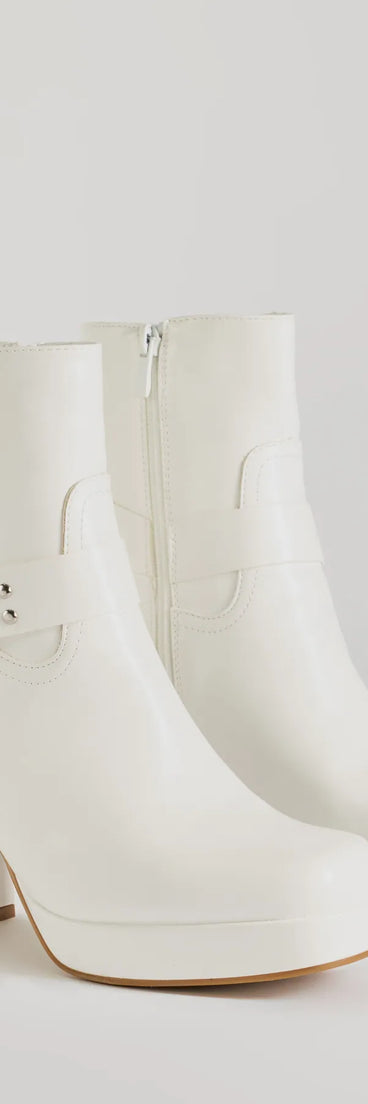 
Upgrade your style game for 2025 with the Hot Girl Walk Moto Block Heel Platform Booties in white, perfect for any fashion-forward wardrobe.