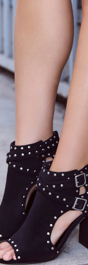 Get inspired with the Daring Details Studded Ankle Booties, a feed-worthy black piece that’s part of Windsor's updated and curated women’s clothing edit packed with must-have fall outfit ideas.