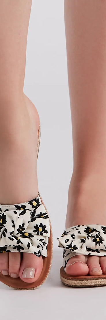 Darling Daisy Floral Print Sandals