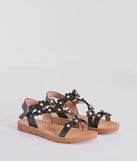
Upgrade your style game for 2025 with the Floral Cutie Strappy Faux Leather Sandals in black, perfect for any fashion-forward wardrobe.