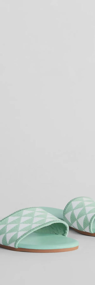 
Upgrade your style game for 2025 with the Points Of Interest Triangle Print Strap Flat Sandals in mint, perfect for any fashion-forward wardrobe.