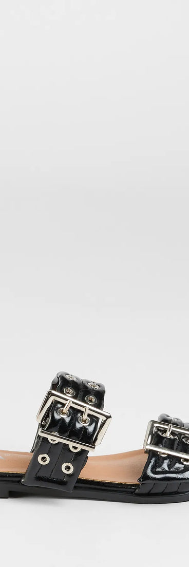 Elevate warm-weather looks with Get It Girl Buckle Strappy Sandals in black, a pair of trendy sandals bringing chic, modern flair to every step.