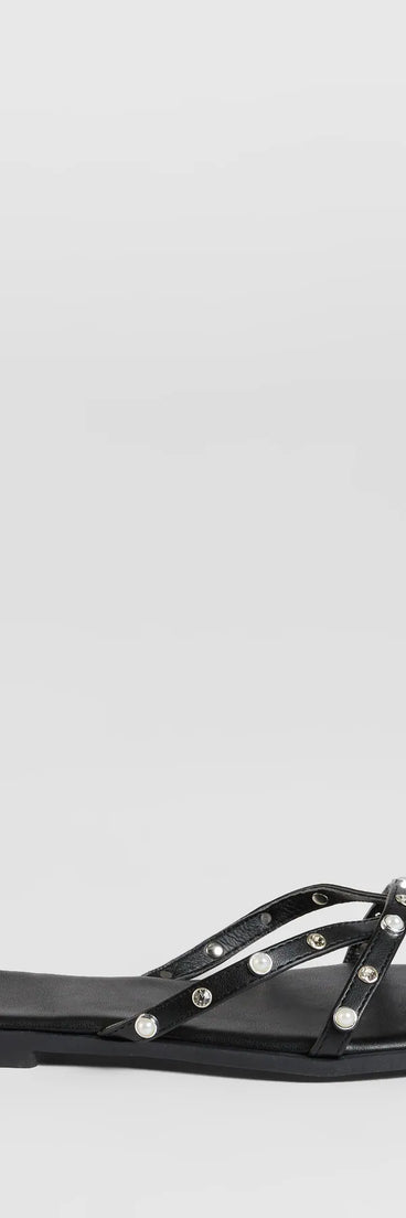 Get inspired with the Stylishly Glam Strappy Rhinestone Pearl Sandals, a feed-worthy black piece that’s part of Windsor's updated and curated women’s clothing edit packed with must-have fall outfit ideas.