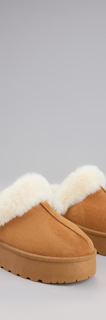 This tan piece brings trend-right energy to the Cozy Girl Platform Faux Fur Slippers, perfect for fall outfits that stand out.