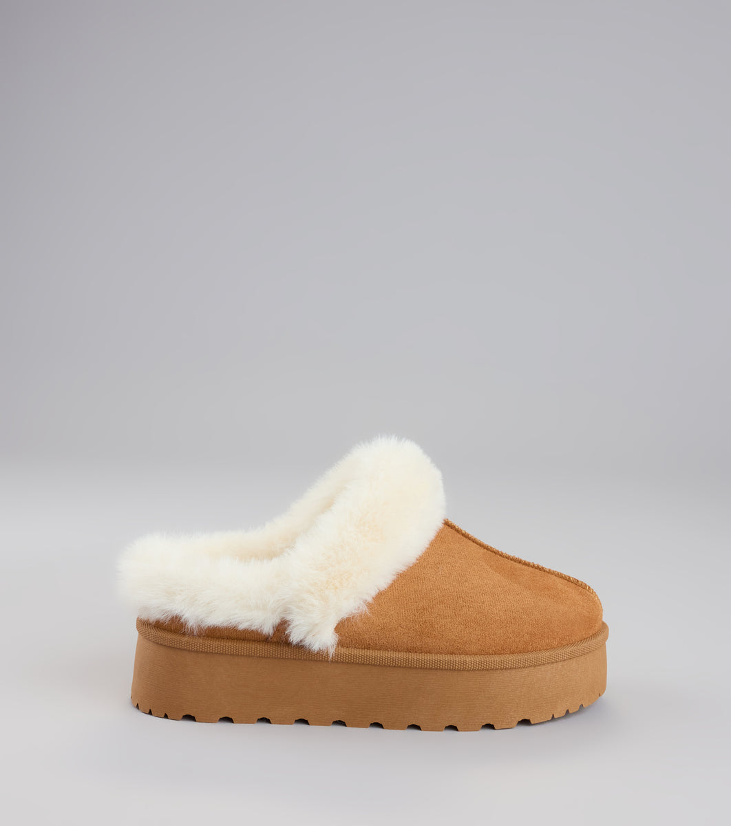 Cozy Girl Platform Faux Fur Slippers & Windsor
