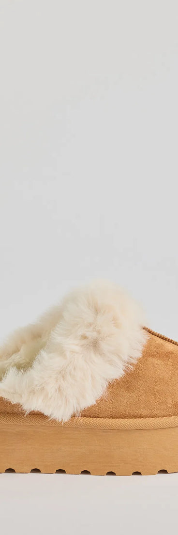 
Upgrade your style game for 2025 with the Cozy Mode Faux Fur Lined Platform Slippers in tan, perfect for any fashion-forward wardrobe.