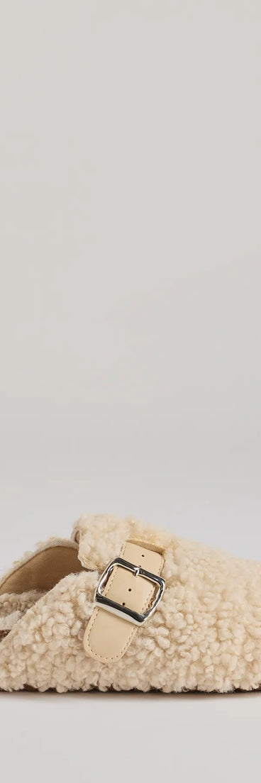 
Upgrade your style game for 2025 with the Cozy Glam Slip-On Clogs in ivory, perfect for any fashion-forward wardrobe.