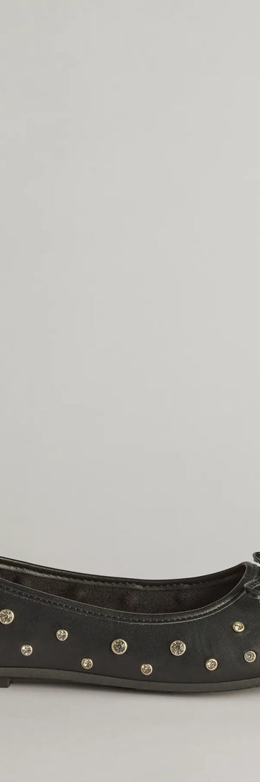 
Upgrade your style game for 2025 with the Step In Chic Faux Leather Rhinestone Stud Ballet Flats in black, perfect for any fashion-forward wardrobe.