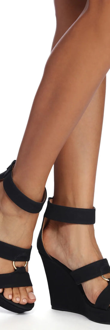 Put A Ring On It Wedges