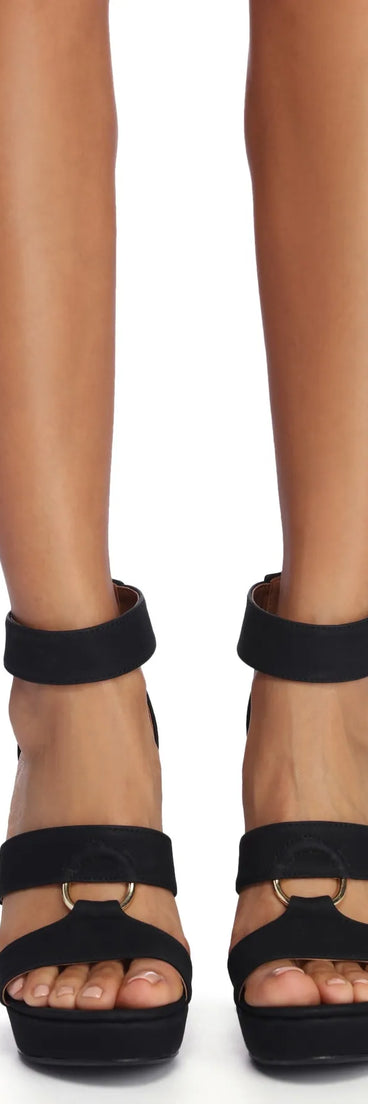 Put A Ring On It Wedges