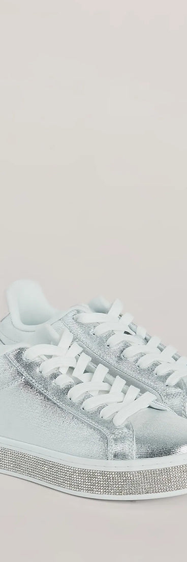 
Upgrade your style game for 2025 with the Playful Shimmer Rhinestone Trim Platform Sneakers in silver, perfect for any fashion-forward wardrobe.