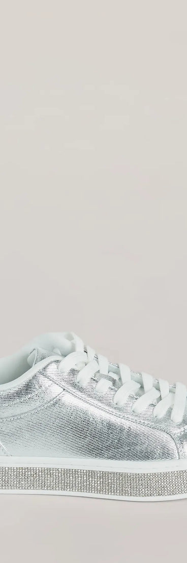 
Upgrade your style game for 2025 with the Playful Shimmer Rhinestone Trim Platform Sneakers in silver, perfect for any fashion-forward wardrobe.