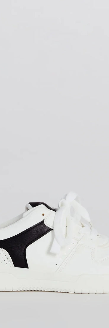 
Upgrade your style game for 2025 with the Too Cool Contrast Trim Faux Leather Sneakers in white, perfect for any fashion-forward wardrobe.