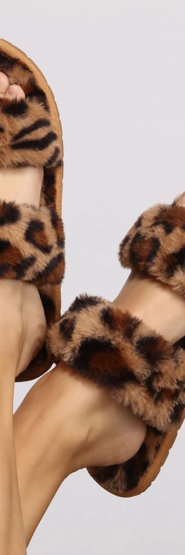 Keep It Sassy Faux Fur Banded Slippers