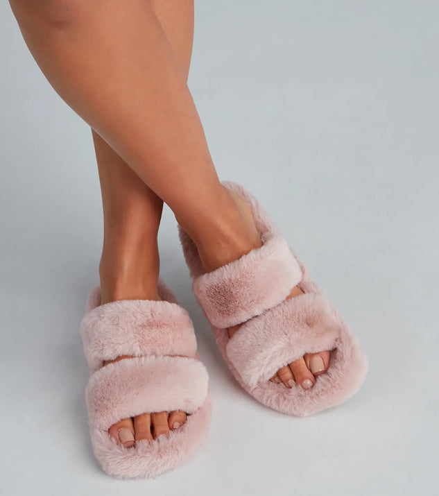 Cozy Does It Faux Fur Slippers