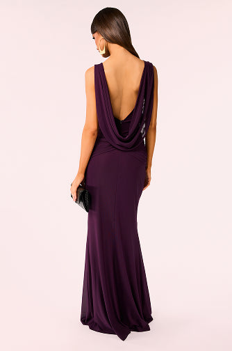 Shop wedding guest dresses for every RSVP with elegant maxis, rich seasonal hues, and celebration-ready styles.