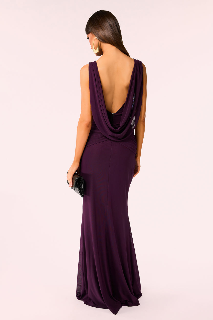 Shop wedding guest dresses for every RSVP with elegant maxis, rich seasonal hues, and celebration-ready styles.