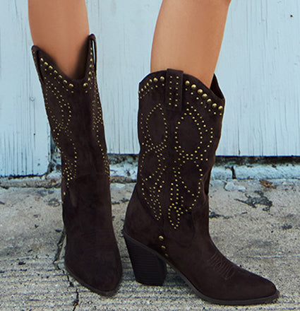Discover Windsor's shoes including studded western boots, pointed toe flats, and strappy heels made for bold styling.
