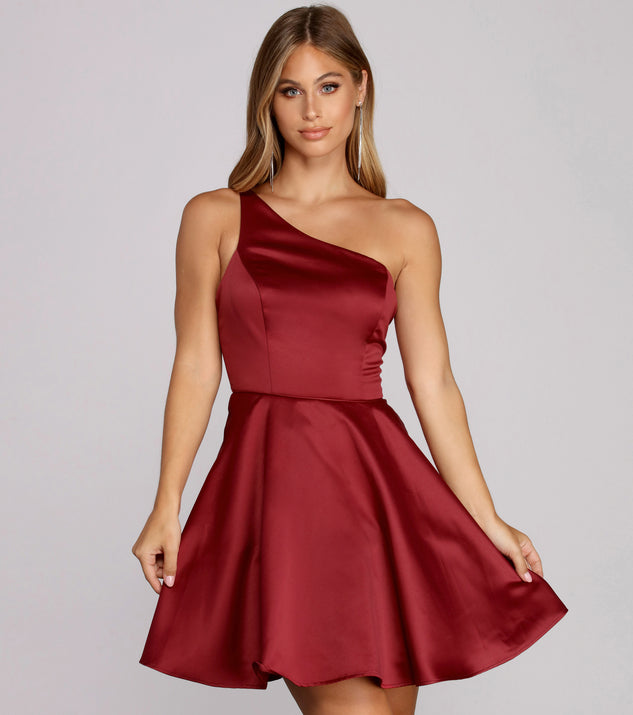 Rosabel Party Dress is a gorgeous pick as your 2023 prom dress or formal gown for wedding guest, spring bridesmaid, or army ball attire!