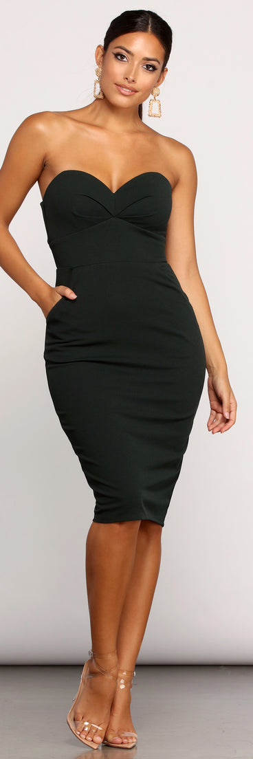 Susan Formal Sleeveless Midi Dress creates the perfect spring wedding guest dress or cocktail attire with stylish details in the latest trends for 2023!