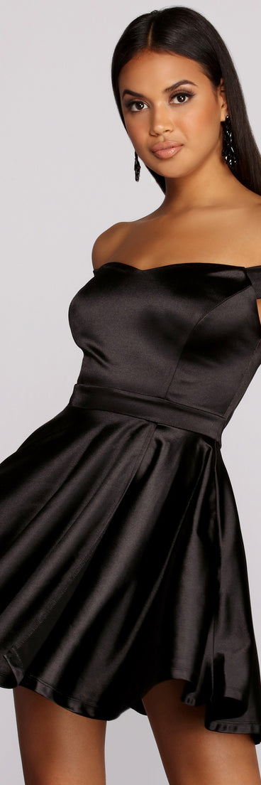 Jess Off The Shoulder Dress creates the perfect summer wedding guest dress or cocktail party dresss with stylish details in the latest trends for 2023!