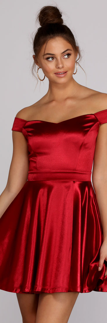 Jess Off The Shoulder Dress creates the perfect summer wedding guest dress or cocktail party dresss with stylish details in the latest trends for 2023!