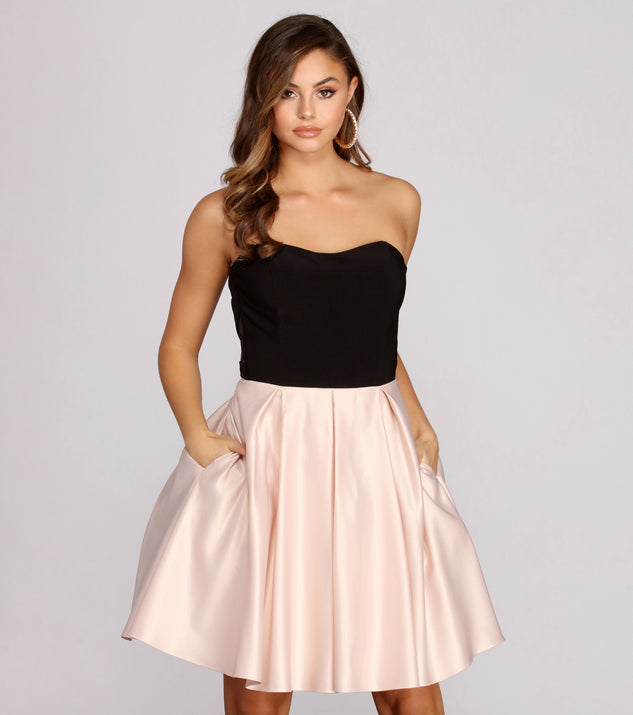 Sherry Strapless Formal Dress is a gorgeous pick as your 2023 prom dress or formal gown for wedding guest, spring bridesmaid, or army ball attire!