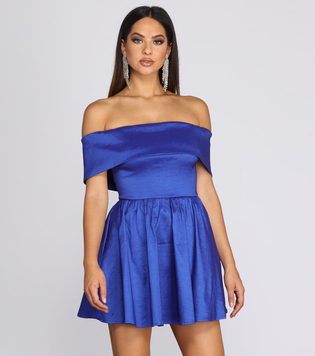 Winnie Strapless Taffeta Party Dress creates the perfect summer wedding guest dress or cocktail party dresss with stylish details in the latest trends for 2023!