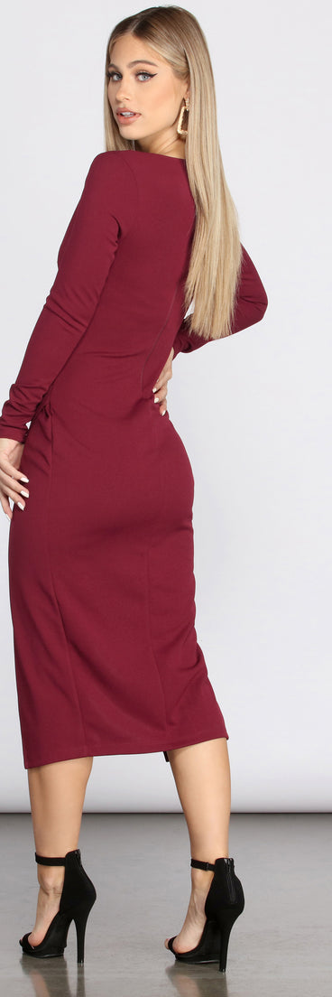 Keily Formal Ruched Crepe Midi Dress creates the perfect summer wedding guest dress or cocktail party dresss with stylish details in the latest trends for 2023!