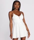 Carmela Metallic Shine Party Dress is a gorgeous pick as your 2023 prom dress or formal gown for wedding guest, spring bridesmaid, or army ball attire!