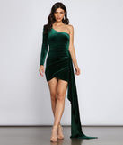 Zhuri Formal One-Shoulder Velvet Dress creates the perfect spring wedding guest dress or cocktail attire with stylish details in the latest trends for 2023!