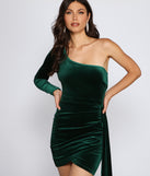 Zhuri Formal One-Shoulder Velvet Dress creates the perfect spring wedding guest dress or cocktail attire with stylish details in the latest trends for 2023!