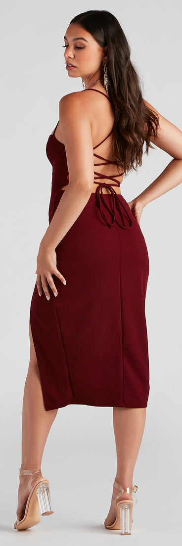 Henley Formal Lace-Up Midi Dress creates the perfect summer wedding guest dress or cocktail party dresss with stylish details in the latest trends for 2023!