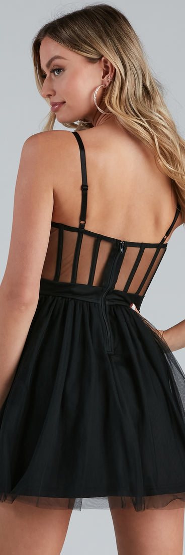 The Brandy Mesh Corset Tulle Party Dress is a gorgeous pick as your 2023 prom dress or formal gown for wedding guest, spring bridesmaid, or army ball attire!