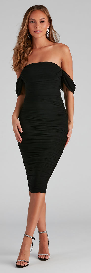 Kourt Formal Mesh Midi Dress creates the perfect summer wedding guest dress or cocktail party dresss with stylish details in the latest trends for 2023!