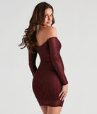 Winona Heat Stone Off Shoulder Dress is the perfect prom dress pick with on-trend details to make the 2024 dance your most memorable event yet!