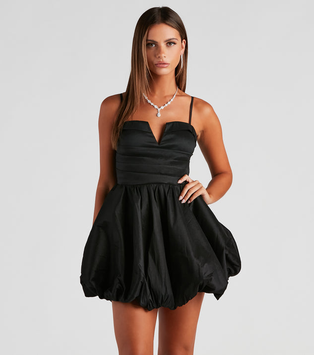 Valerie Short Sleeveless Party Dress is the perfect prom dress pick with on-trend details to make the 2024 dance your most memorable event yet!