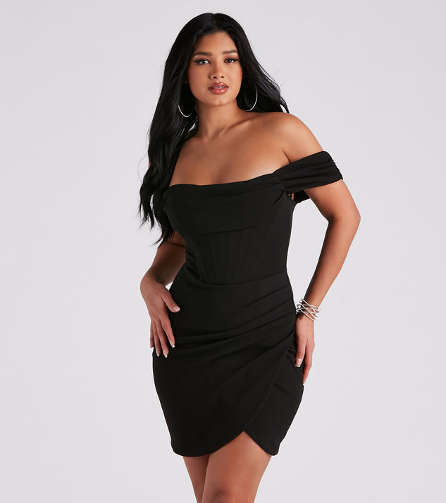 Ophelia Crepe Corset Short Dress creates the perfect summer wedding guest dress or cocktail party dresss with stylish details in the latest trends for 2023!