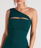 Klaire Formal Crepe Midi Dress creates the perfect summer wedding guest dress or cocktail party dresss with stylish details in the latest trends for 2023!