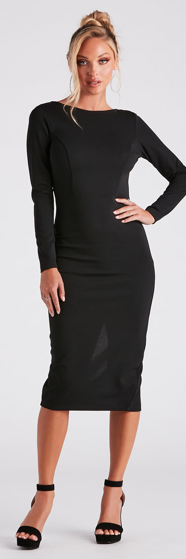 Melanie Backless Formal Midi Dress creates the perfect spring wedding guest dress or cocktail attire with stylish details in the latest trends for 2023!