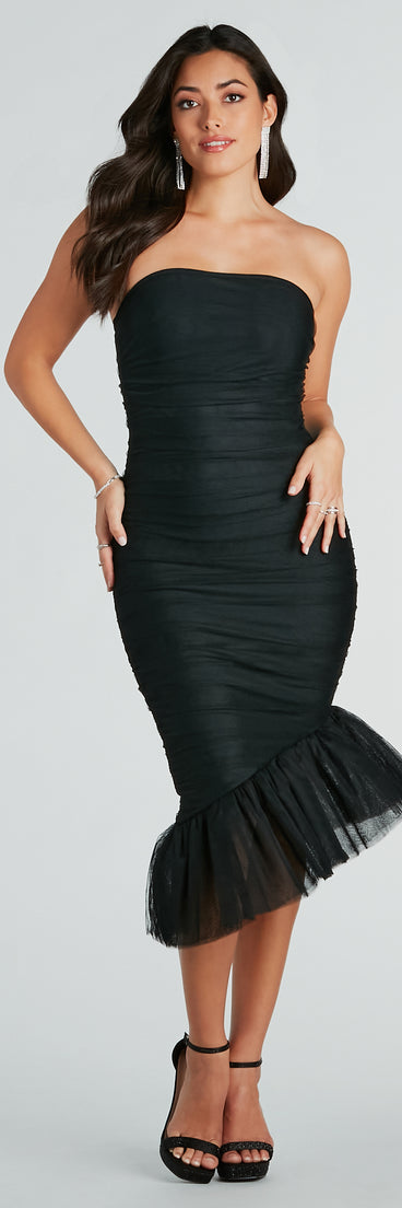 The midi dress length on the Avamarie Formal Bandage Tulle Midi Dress provides an elevated silhouette perfect for any party, occasion, or everyday styling.