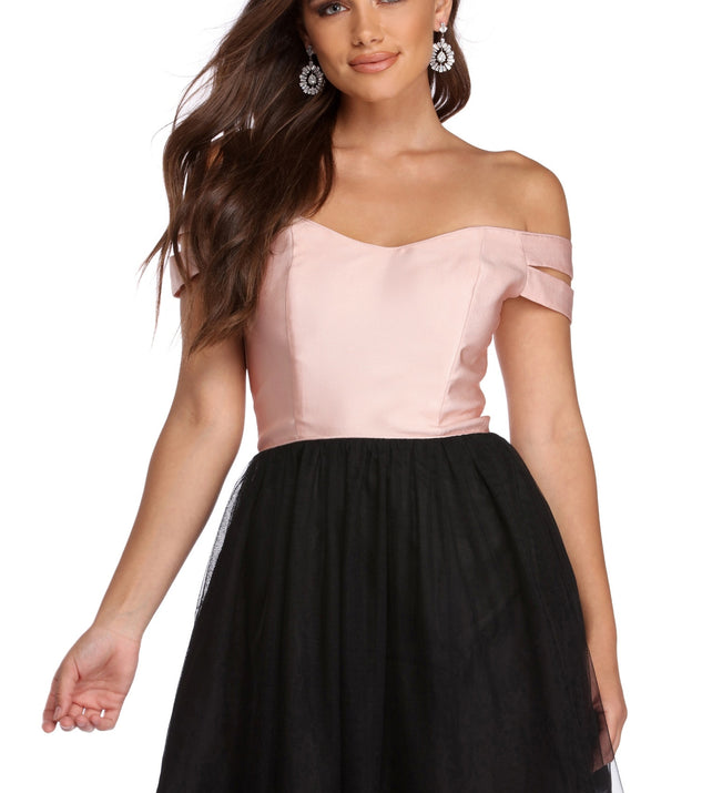 The Katie Off The Shoulder Tulle Dress is a gorgeous pick as your 2023 prom dress or formal gown for wedding guest, spring bridesmaid, or army ball attire!