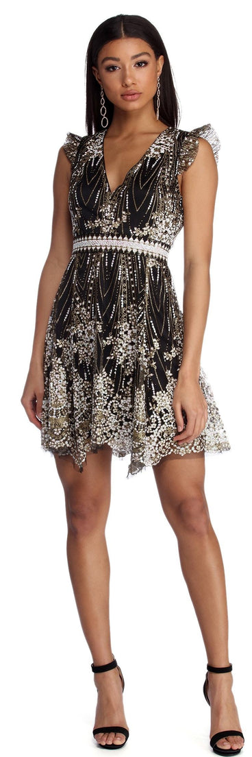 Jaelyn Formal Open Back Glitter Dress creates the perfect summer wedding guest dress or cocktail party dresss with stylish details in the latest trends for 2023!
