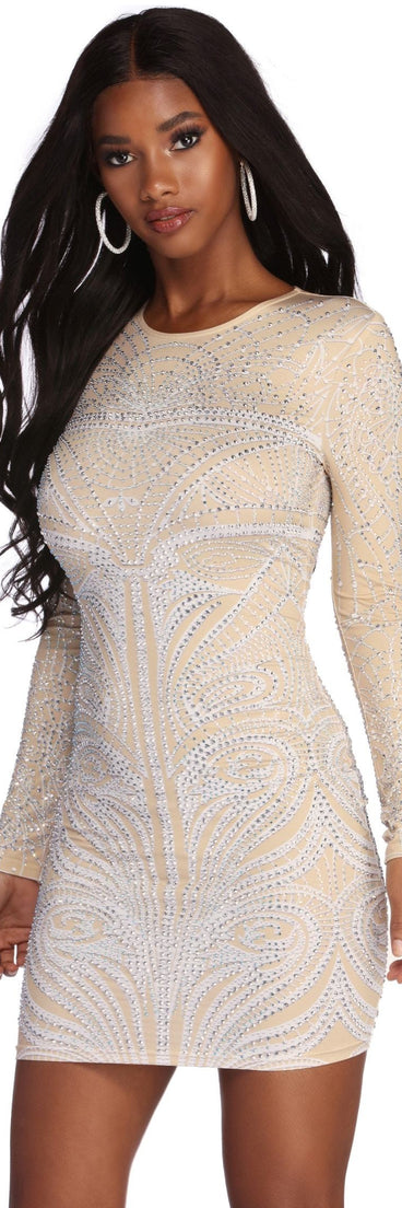 The Elisa Ice Queen Heat Stone Dress is a gorgeous pick as your 2023 prom dress or formal gown for wedding guest, spring bridesmaid, or army ball attire!