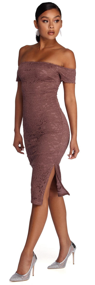 The Leslie High Slit Midi Lace Dress is a gorgeous pick as your 2023 prom dress or formal gown for wedding guest, spring bridesmaid, or army ball attire!