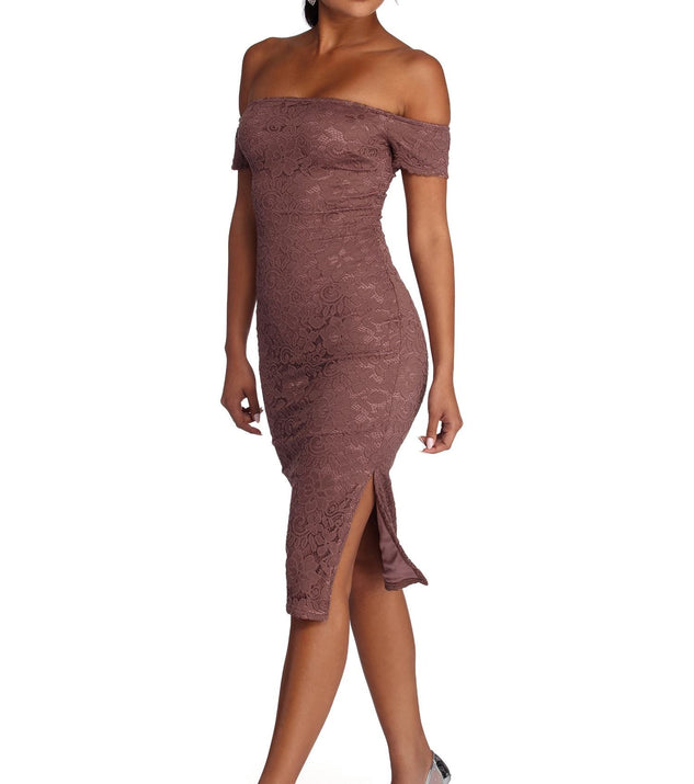 The Leslie High Slit Midi Lace Dress is a gorgeous pick as your 2023 prom dress or formal gown for wedding guest, spring bridesmaid, or army ball attire!