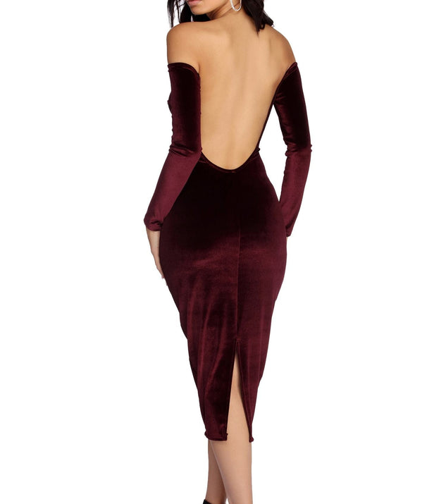 The Abby Formal Velvet Midi Dress is a gorgeous pick as your 2023 prom dress or formal gown for wedding guest, spring bridesmaid, or army ball attire!