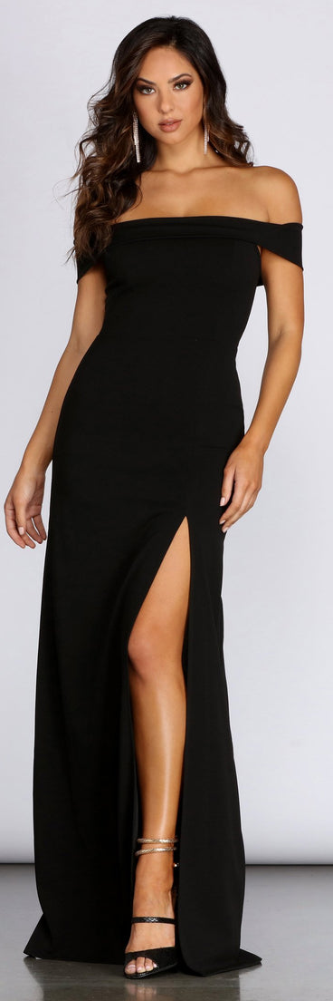 Lelia Formal High Slit Dress creates the perfect summer wedding guest dress or cocktail party dresss with stylish details in the latest trends for 2023!