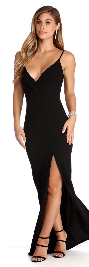 Veronica Formal High Slit Lace Dress creates the perfect summer wedding guest dress or cocktail party dresss with stylish details in the latest trends for 2023!