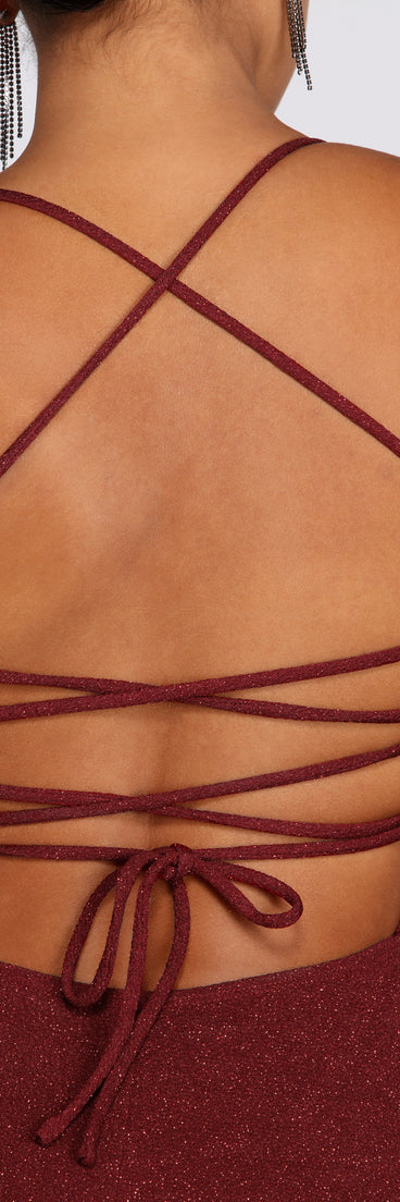 Soraya Sparkle Knit Sweetheart Gown creates the perfect spring wedding guest dress or cocktail attire with stylish details in the latest trends for 2023!